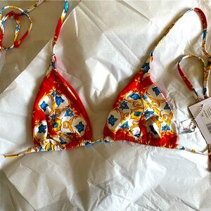 Brand new WeWoreWhat bikini top